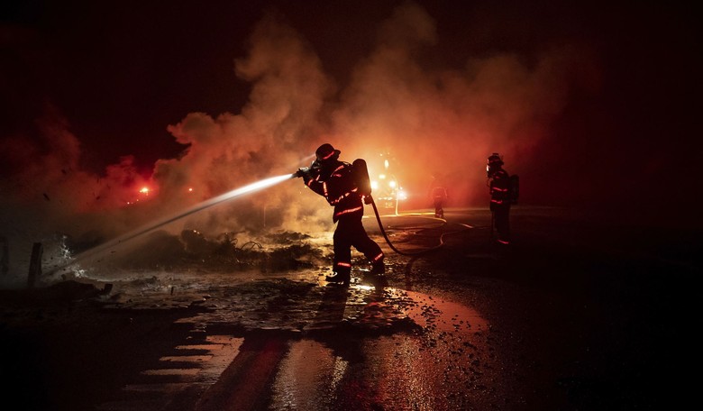 A Firefighter in California Was Fatally Shot At The Scene of a Blaze