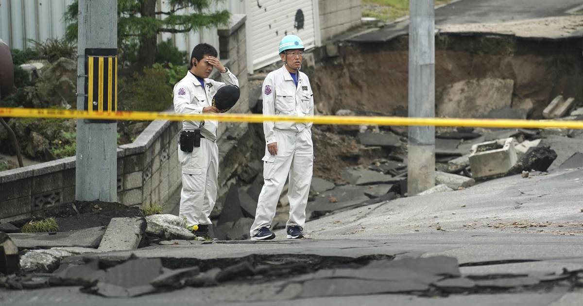 A powerful 7.1 magnitude earthquake struck Kumamoto, southern Japan, causing damage and injuries.