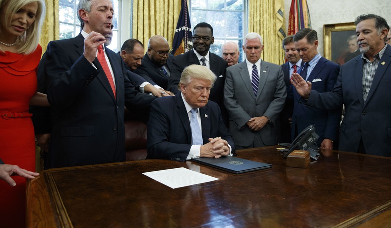 Trump Announces New Push to Protect Prayer in Public Schools