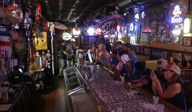 Why Some Wisconsin Bar Patrons Got a Hefty Bar Tab After Monday Night Football Ended
