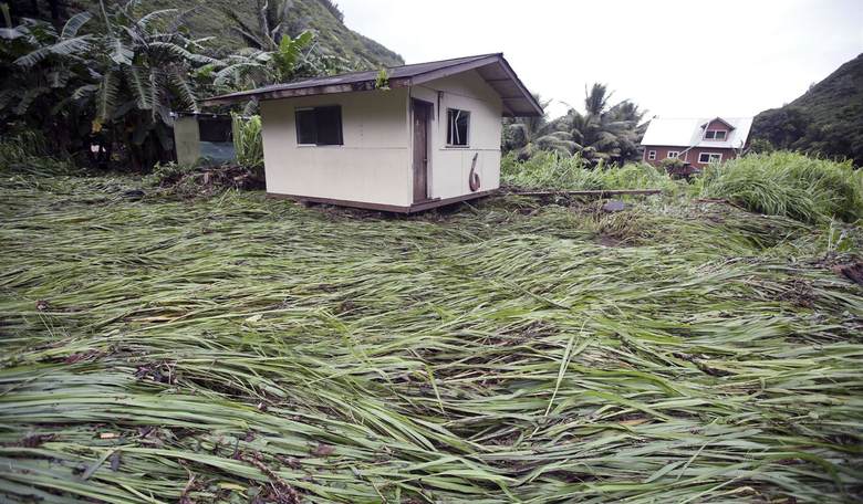 Six Dead in Torrential Indiana Floods, Hawaii at Risk