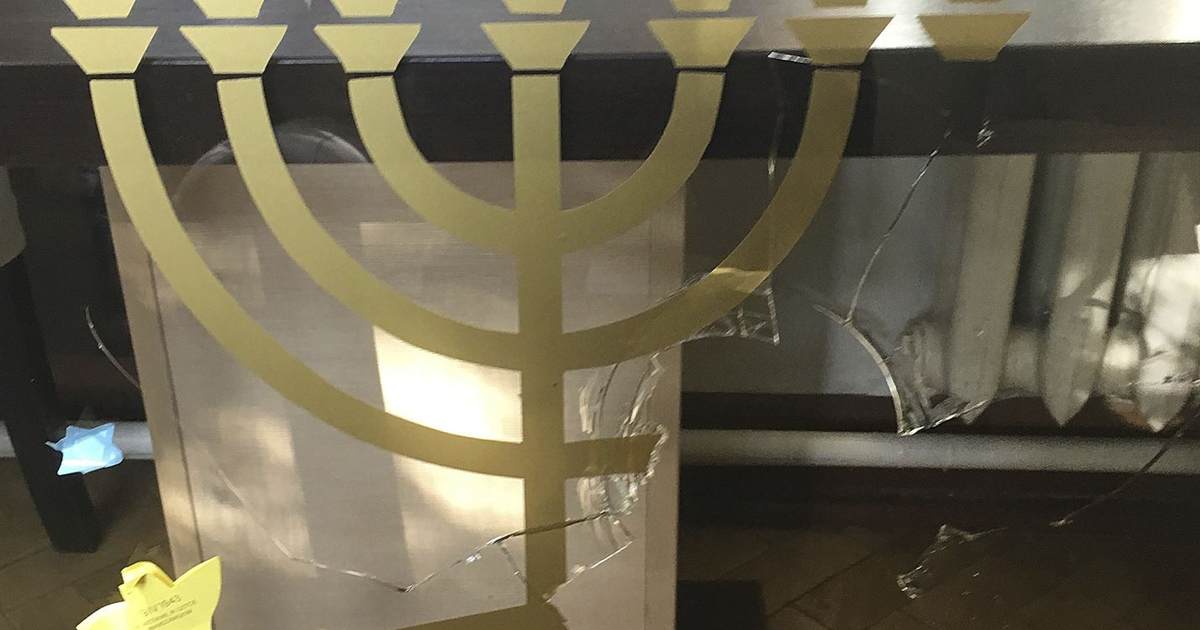 Yom Kippur Synagogue Shooting in Ontario
