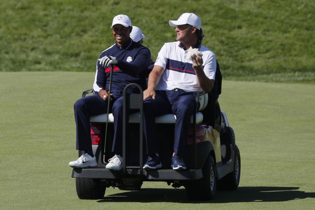 Tiger Woods Arrested on DUI Charges in Florida After Car Crash