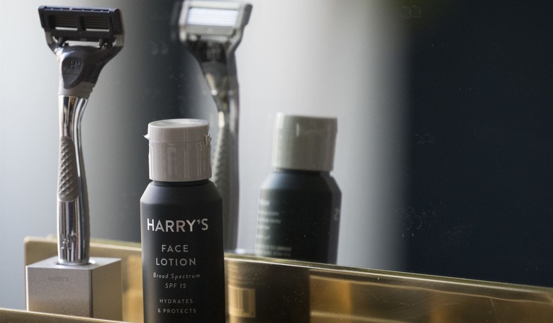 'Give Harry's the Bud Light treatment'! Tweeps call for boycott after offensive 'trans' ad