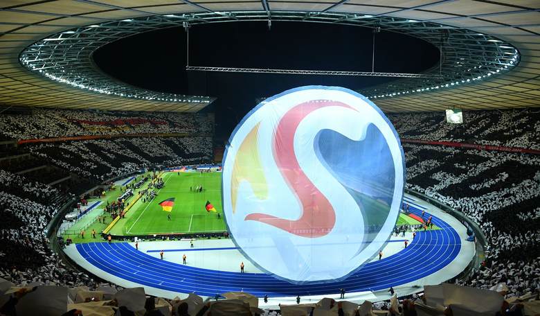 They Wouldn't Observe a Moment of Silence, So Israel and Poland's Soccer Teams Did This Instead