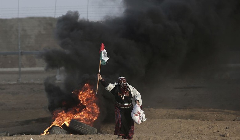 Marxist Colorado State Rep. Replaces U.S. Flag on His Desk with Palestinian Flag