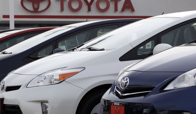'Don't Even Drive These Particular Cars to the Dealer:' Shrapnel Concerns Leads To Toyota, Pontiac Recall