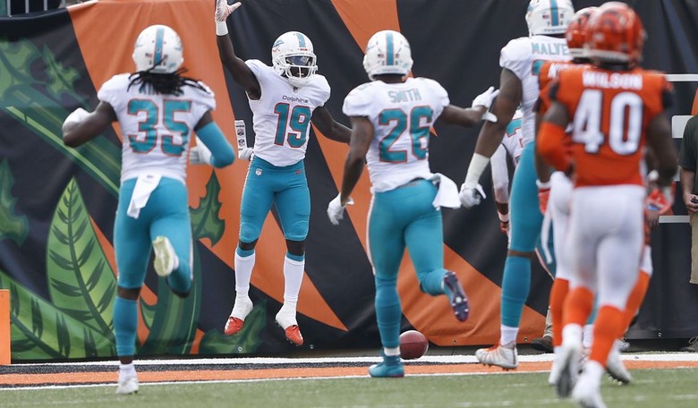 NFL Suspends Sideline Photographer After Viral Moment With Dolphins Star Receiver Tyreek Hill