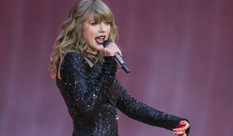 In Midst of #MeToo Movement, Taylor Swift's Endorsement of Bredesen Is Sorely Misguided 