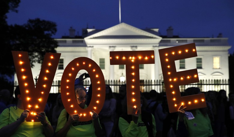 CNN's Harry Enten Warns the Democrats Are in Big Trouble Heading Into the Midterms