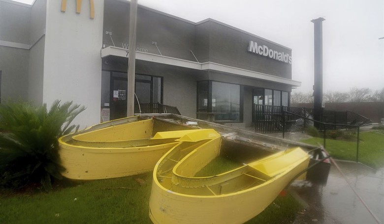 Outlets Dismissing Kamala’s McDonald’s Fabrication Shows the Press Truly Acting As Her PR Corps