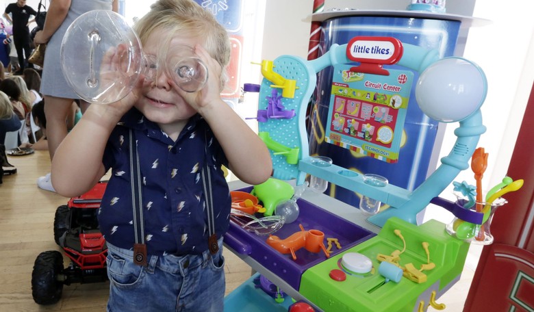 Woke Retail? Newsom Signs Bill Requiring Gender-Neutral Toy Aisles for Large Retailers in California