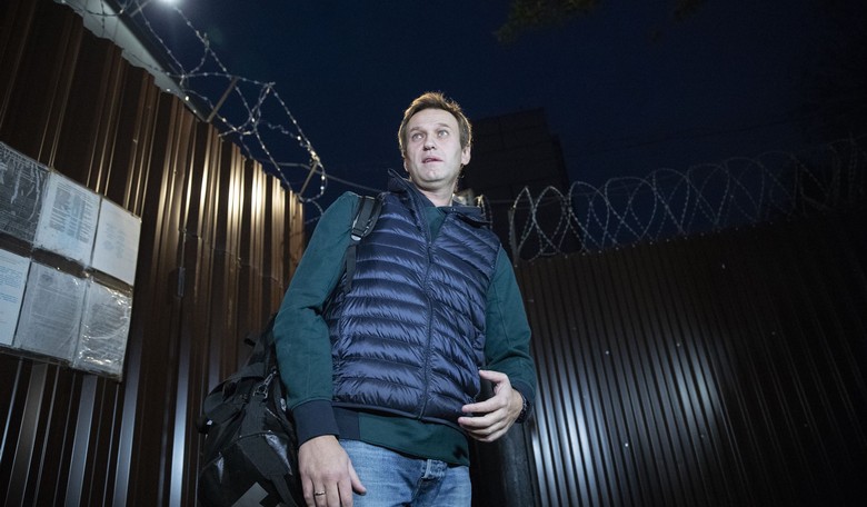 Did Donald Trump Kill Alexei Navalny? Lt. Col. Alexander Vindman Thinks So