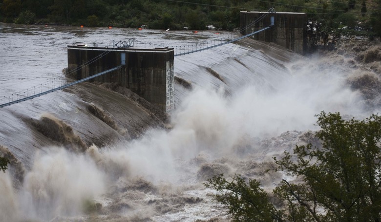 'Dam It!' California's New Permanent Water Policy Is to Turn off the Faucet