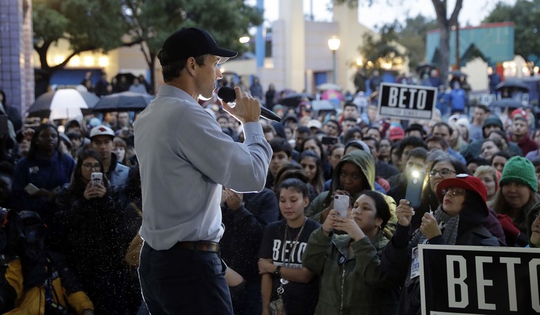 Betomania: O'Rourke Fans Make Some Cringeworthy Videos