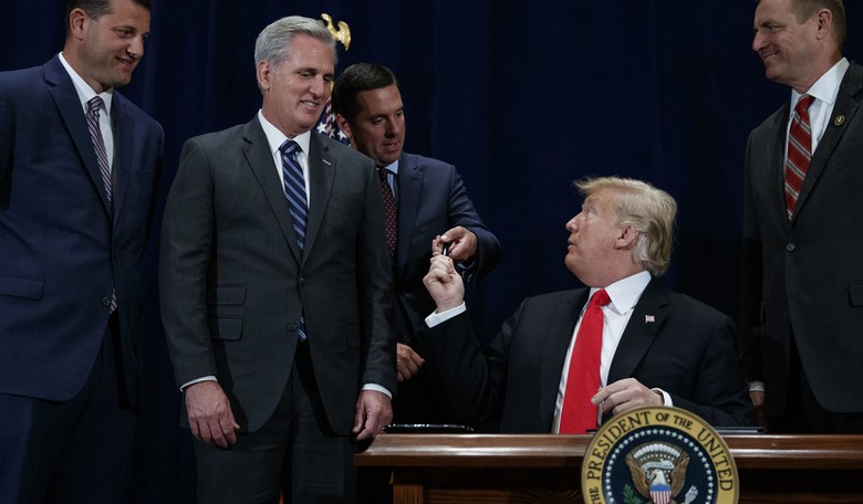 Kevin McCarthy Offers SOTU Resolution to Allow Trump to Give His Address