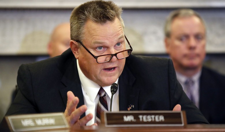Senate Democrat Breaks With Biden on Keystone, Urges President to Reconsider