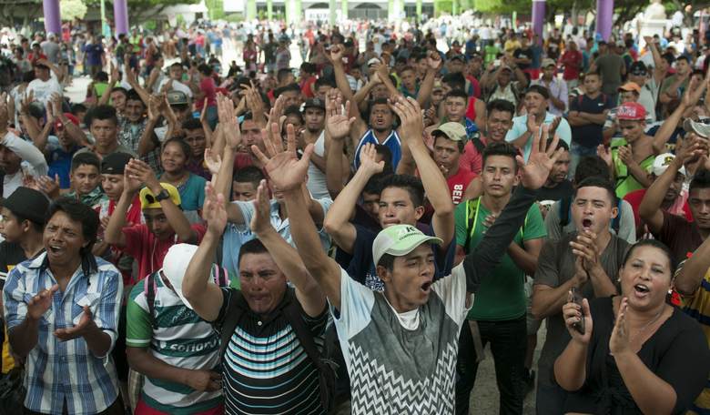 Trump Vows to 'Turn Away' 7,000-strong Migrant Caravan