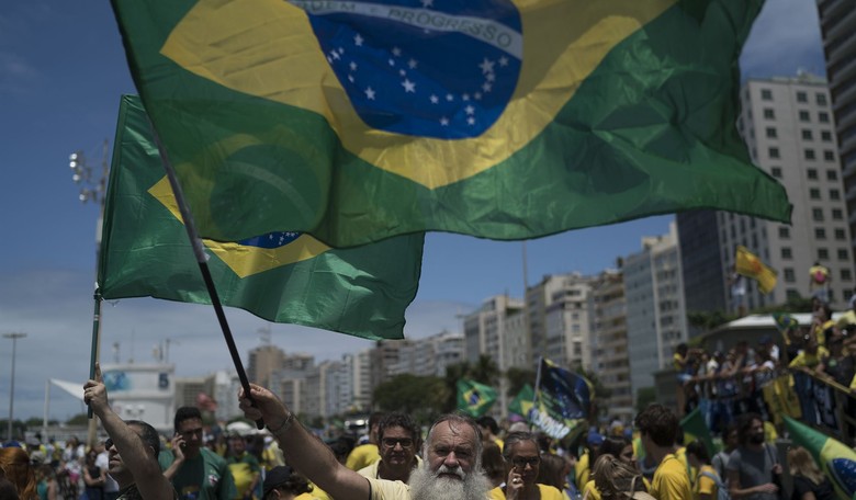 Brazilians Rally for Free Speech