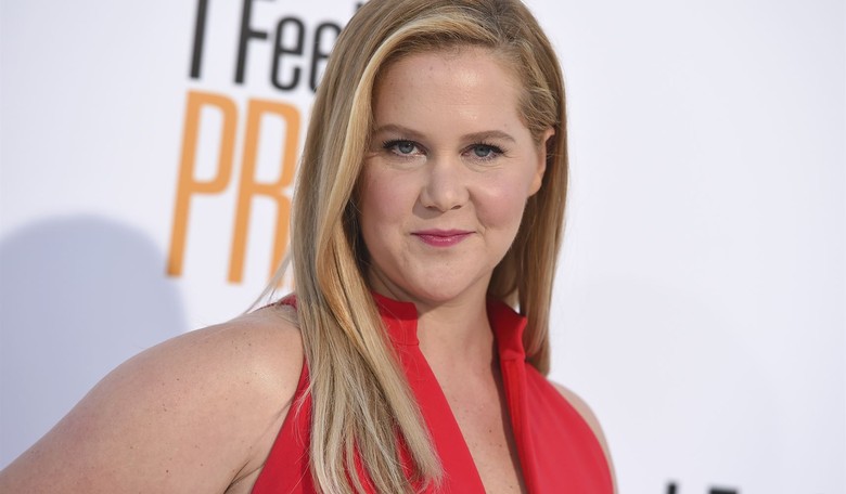 D-Bag Journo Digging for Dirt on Amy Schumer AFTER She Defended Israel Doubles DOWN on Being a D-Bag