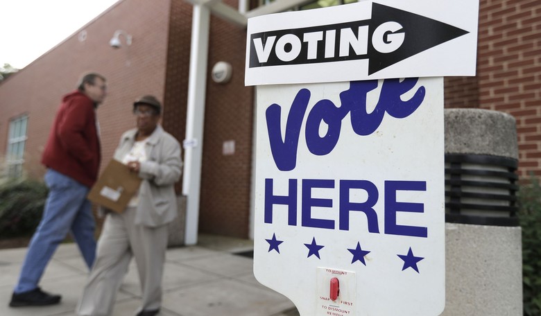 Scenes from the First Day of Early Voting in North Carolina 