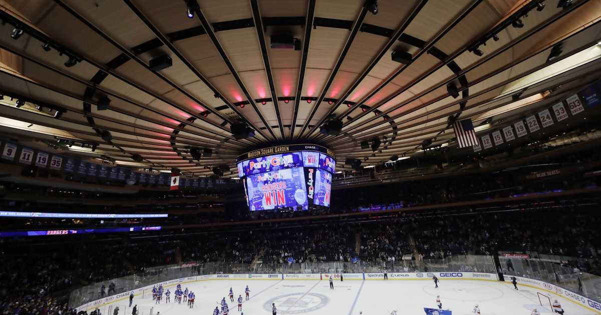 The Opening of Rangers-Devils Game Last Night Was Absolute Mayhem