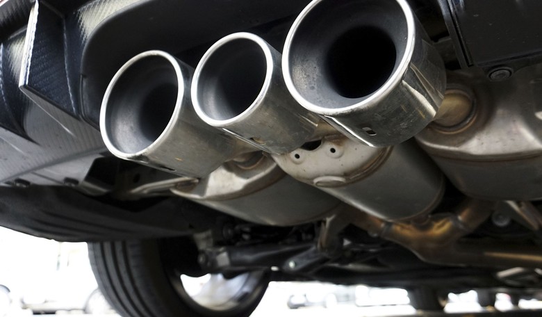 Low Gas Prices and Labor Day Road Trips: RedStaters' Ideal Road Trip and What They're Listening To 