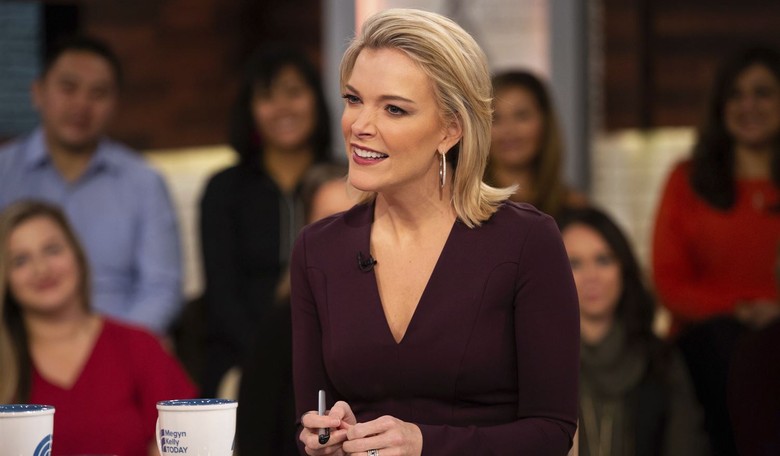 'I AM Science, Says the Sun King': Tucker Carlson, Megyn Kelly, Others Scorch Fauci Claim