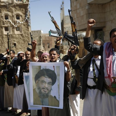 New: Iran-Backed Houthis Seize Vital Yemen Port City