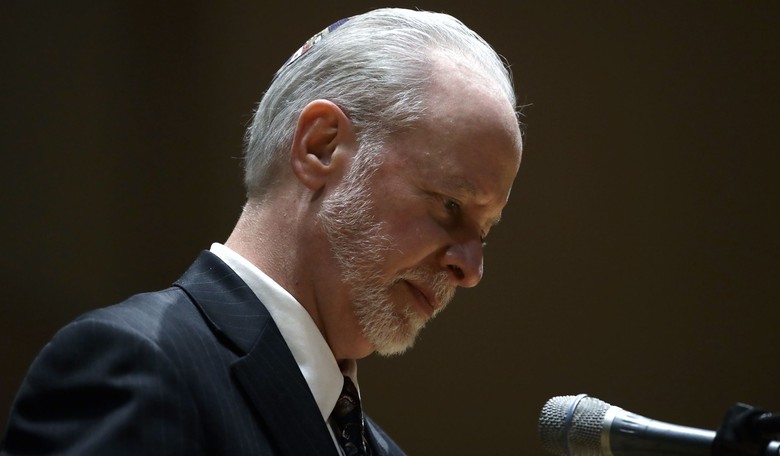 Despite Prompting, Tree of Life Rabbi Refuses to Blame Trump for Tragedy