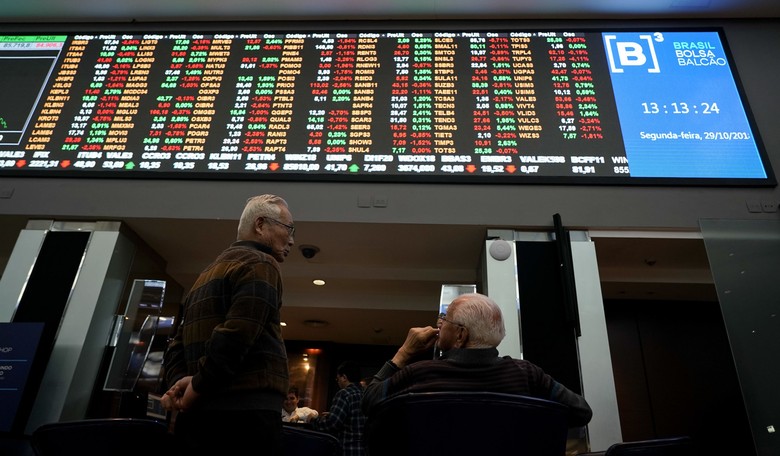 Yields Climb, Tech Slides
