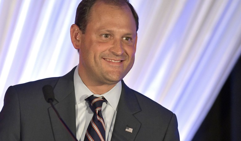 Kentucky Senate Candidate Andy Barr Endorses Pro-Amnesty Book Despite Pledging to Be ‘America First’