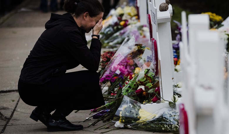 Day Before Pittsburgh Shooting Pro-2A Jewish Org Tweeted About Having Armed Guards at Synagogues