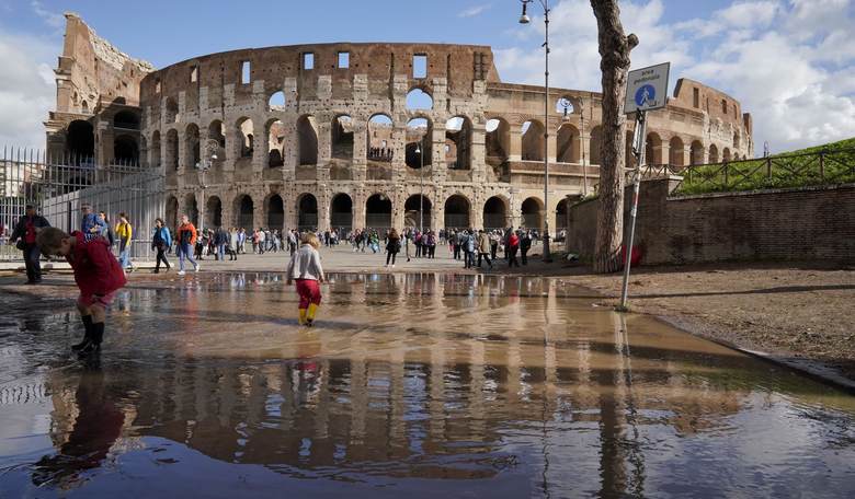 Give Trapped Americans Abroad a Break This Tax Season