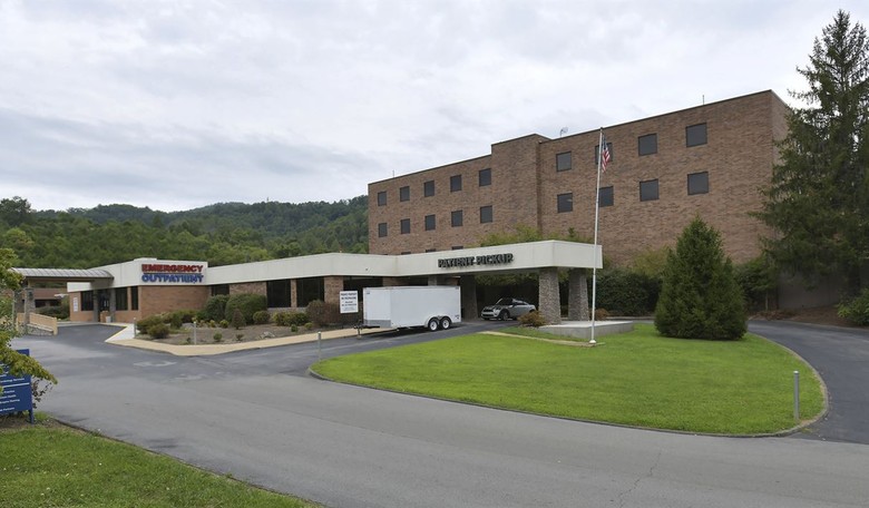 Post-Obamacare, Rural Hospitals Are Hanging by a Thread - and the Lifeline May Be Cut
