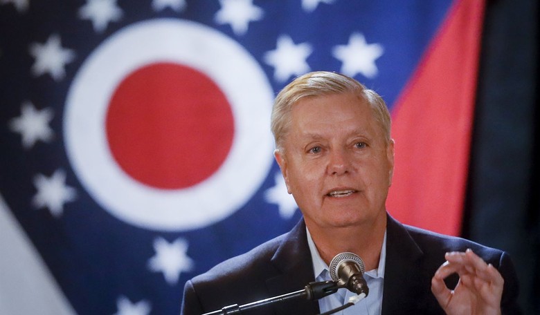 Graham Has a Warning for Trump About Border Wall Fight