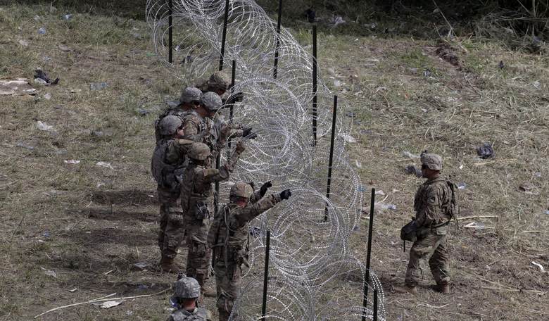 Texas Republican Has Some Advice for Officials in His State After Supreme Court Ruling on Razor Wire