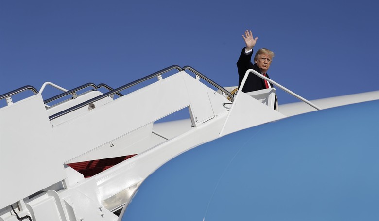 Prediction Time: Will the 'Blue Wave' Crash Down on Republicans, or Fizzle?