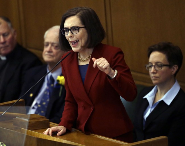 Oregon Supreme Court Sides With Democrats, Bans 10 GOP Lawmakers From Running for Re-Election - Vimarsana News