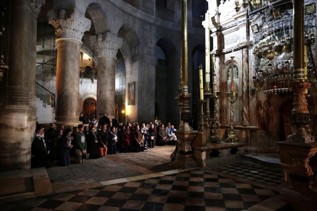 Macron, Sanchez Slam Holy Sepulcher Closure, Ignore Iranian Missiles That Necessitated It