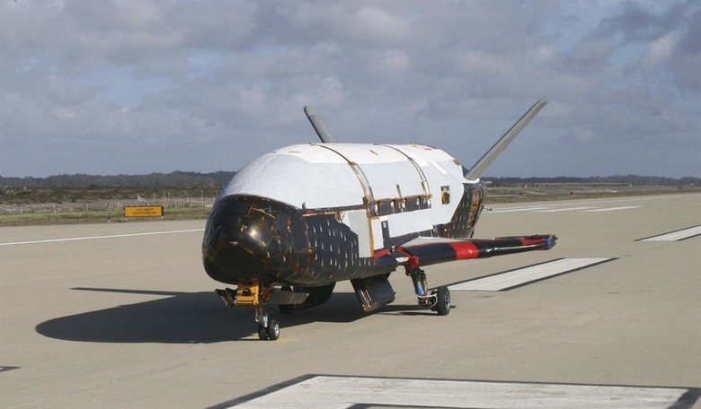 Strategic Investor: An Up-Close Look at the New Space Race