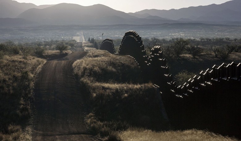 2800+ Illegals Enter Tucson Sector in One Day