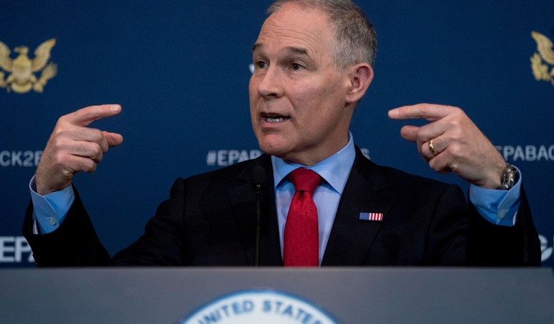 Hm: White House Spokesman Just Left Pruitt's Future in Doubt
