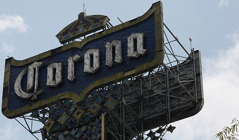 Beautiful! Mexico City Residents Protest Gringo Visitors, and DHS Offers Helpful Advice