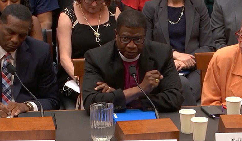 Tucker Carlson Challenges Bishop on Stance that White People 'Need' Reparations For Their Souls