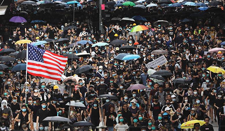 Jarring Images Out Of Hong Kong Stall Market Rally
