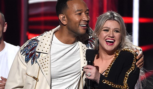 Not for Sale … Until It Was: NY Store’s Evolving Tale About Kelly Clarkson and the Mechanical Bird