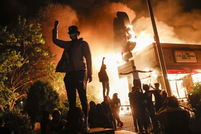 The One Thing Riots Across the U.S. Have In Common – and It's Not Black Lives Matter