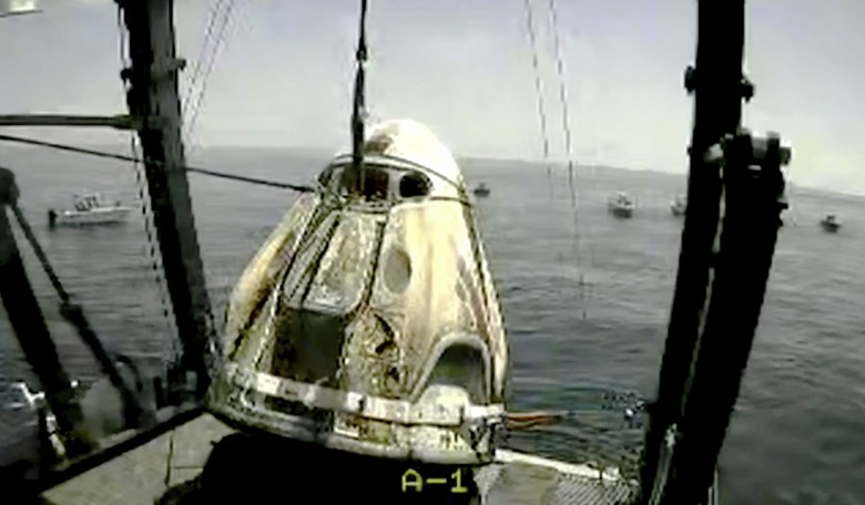 WATCH: SpaceX Astronauts Splash Down in the Gulf of Mexico 