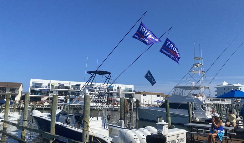 Merica: CNN Reporter's Chat With Trump Supporter During MAGA Boat Parade Doesn't Go According to Plan